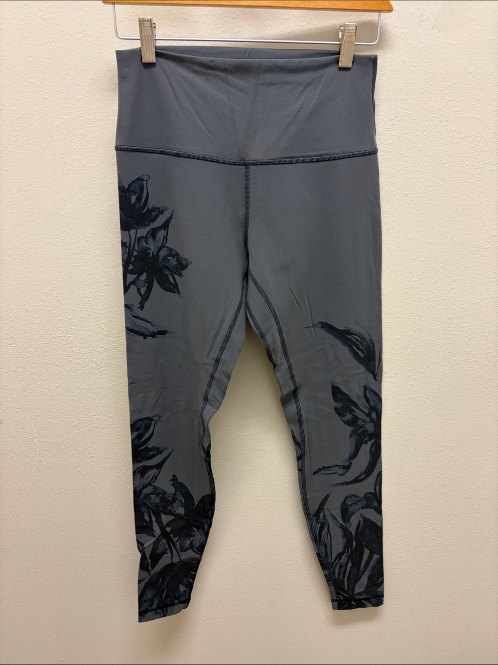 lululemon align high rise pant 28" - Picture 2 of 3